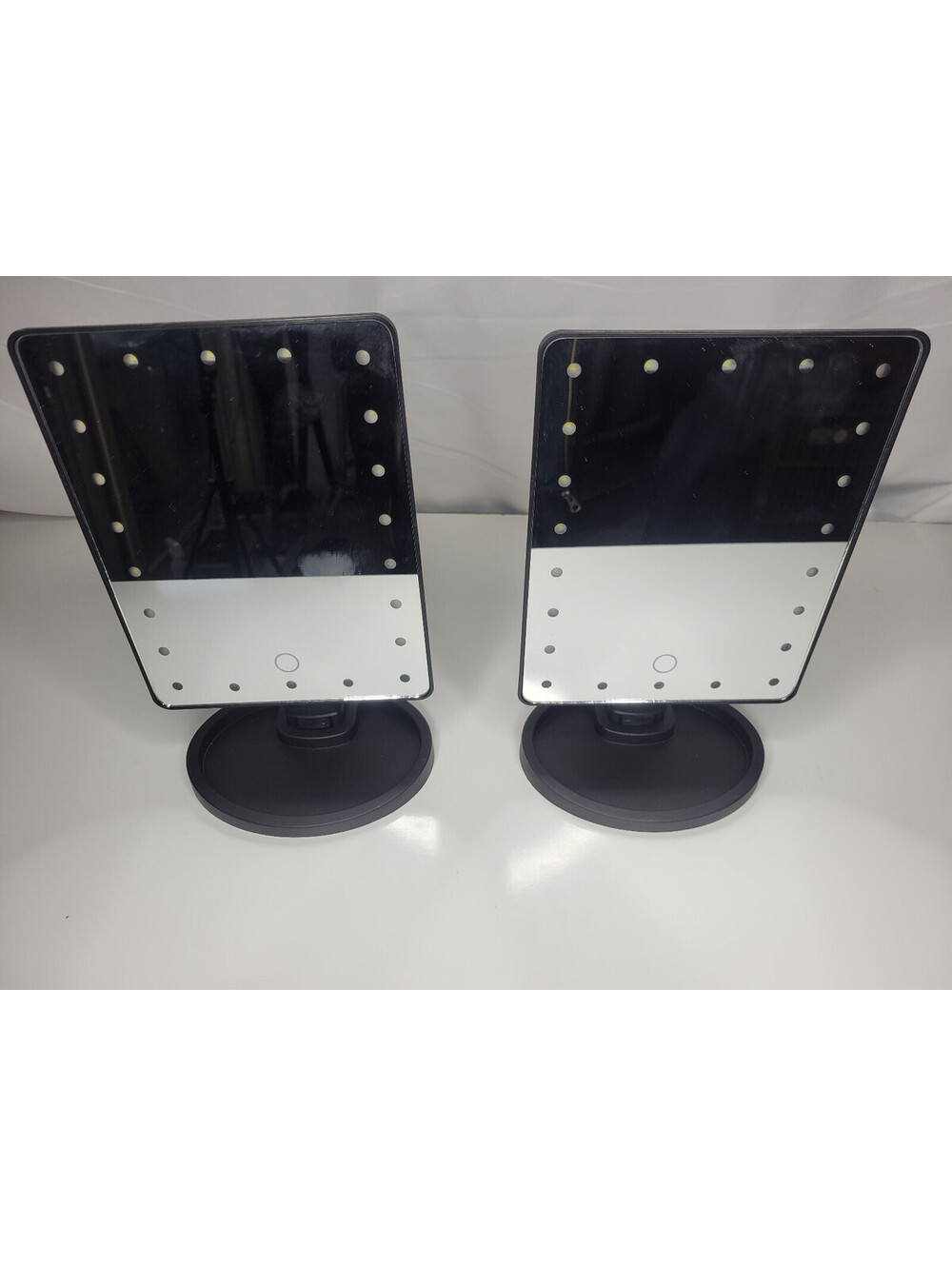 Vivitar 22-LED Lighted Vanity Mirror 6.5"L x 1"D x 9.5"H  Black   **Lot of 2**